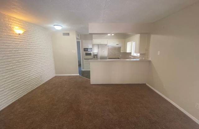 UT PRE-LEASE: West Campus 2 bed/1 bath fourplex unit,  Walk to UT, entertainment, restaurants, and more. Gallery 4