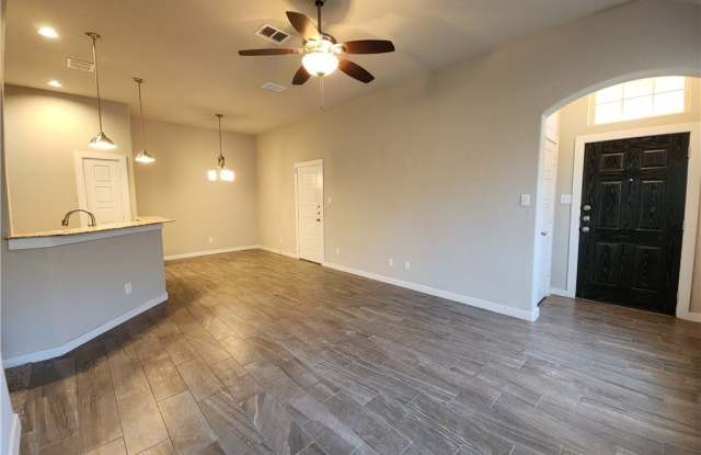 1115 Creekside Orchard Gallery 3