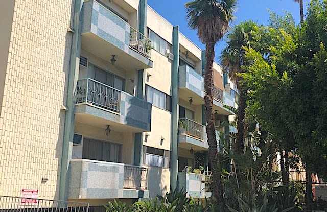 440 North Hayworth Avenue photos photos