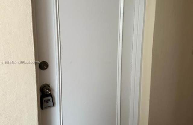 2008 N Jackson St photos photos