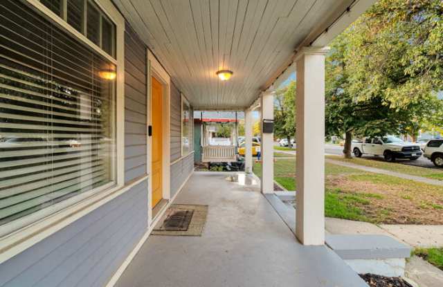398 400 South Gallery 4
