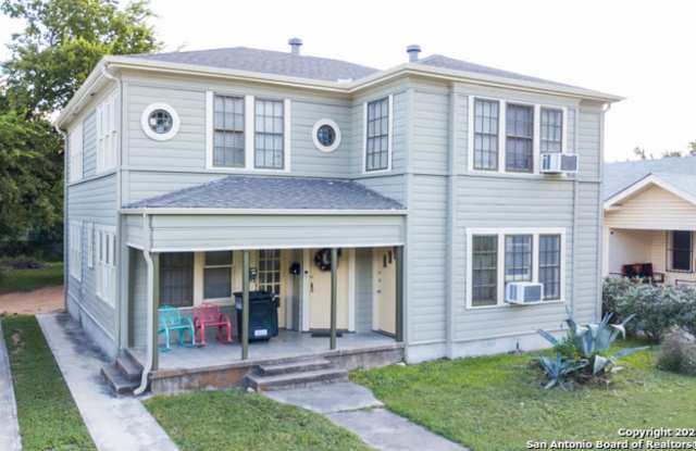 2020 W Woodlawn Ave photos photos