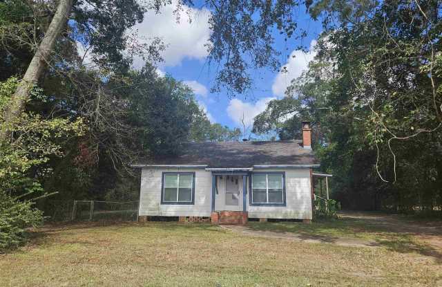 2772 W Tharpe Street - 2772 West Tharpe Street, Tallahassee, FL 32303
