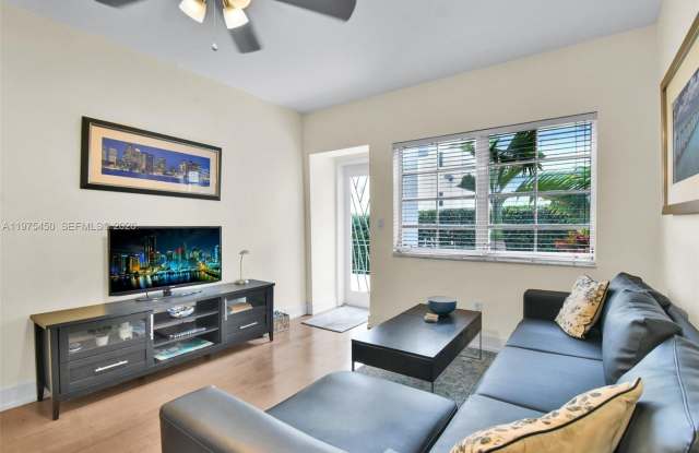 821 Meridian Ave photos photos