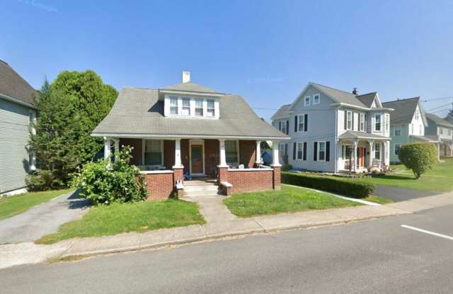 387 E Howard St photos photos