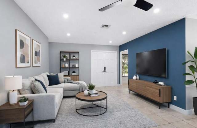 1365 SW Parma Avenue photos photos