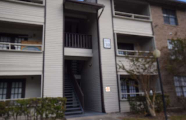 1 Bedroom, 1 Bath Condo For Rent at 4659 Cason Cove Drive #3022 Orlando, FL 32811 Gallery 4