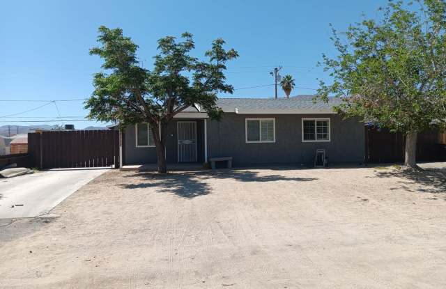 Gorgeous 2 Bedroom 1 Bath - 74011 Casita Drive, Twentynine Palms, CA 92277