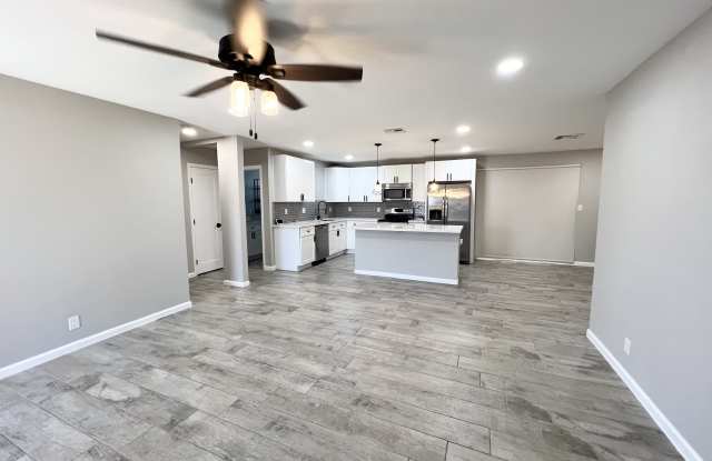808 West 19th Street photos photos