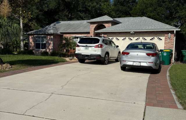 4 Bedroom, 2 bath single family home photos photos