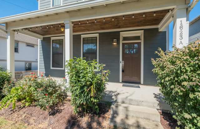 East Nashville cottage, large deck, pet friendly, large deck, open kitchen floor plan, available now! Gallery 3