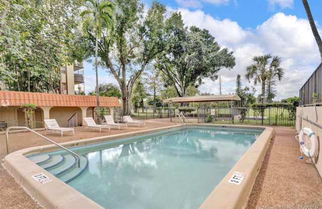 6361 N Falls Cir Dr Gallery 3