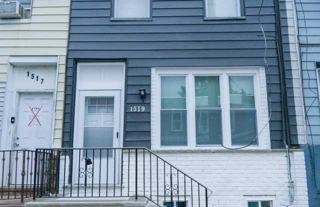 Amazing newly redone large 3 bedroom photos photos