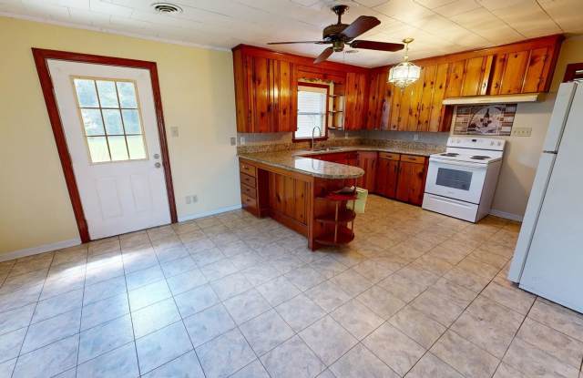1815 Memory Lane Gallery 3