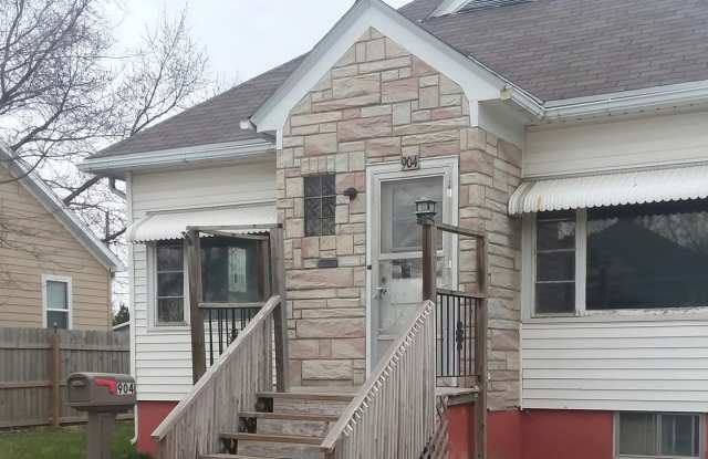 2 Bed 1 Bath - 904 South Kimball Street, Grand Island, NE 68801