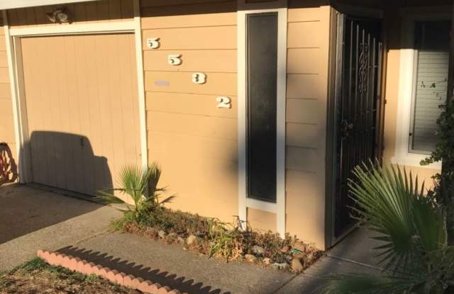Fair Oaks 2bd/2ba Duplex with Garage photos photos