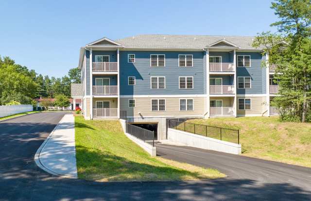 Pinecrest at Essex Independent Senior Living photos photos