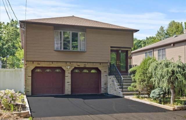 286 Gilbert Ave photos photos