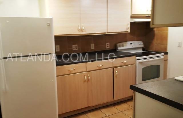 1359 Holly Lane Northeast Gallery 4