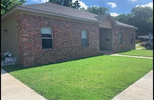 802 Wright Avenue photos photos