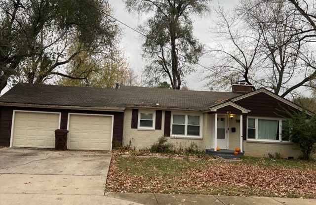 401 E. Crestview St - 401 East Crestview Street, Springfield, MO 65807