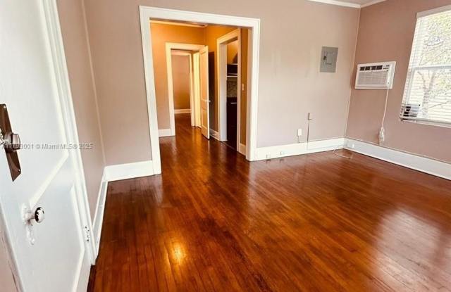 344 Mendoza Ave photos photos