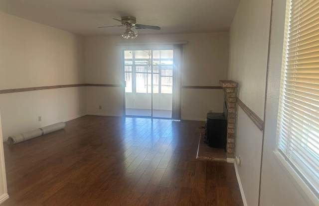 Open House Sunday 10/11 from 11:00-1:00 Gallery 4
