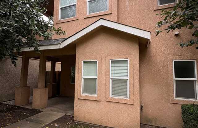 2 Story Town Home Located in Exeter CA Near Down Town Rent Ready! photos photos