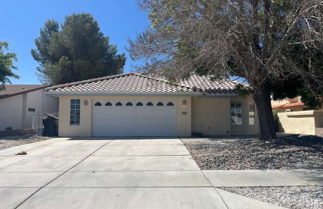 Lake front 3 bed 2 bth home in Helendale! photos photos