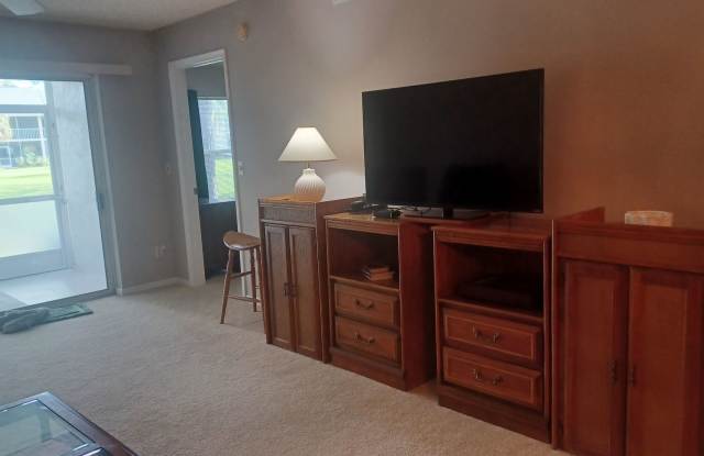 ***FURNISHED ANNUAL OR SEASONAL RENTAL** 2 BED\2 BATH * BEAUTIFUL BERKSHIRE LAKES*** photos photos