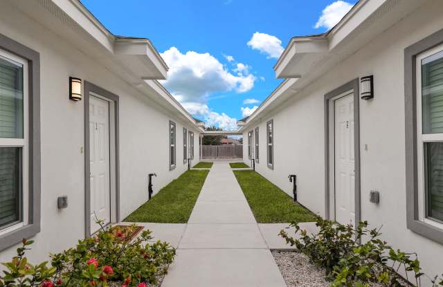 11014 North 33rd Street - 4 photos photos