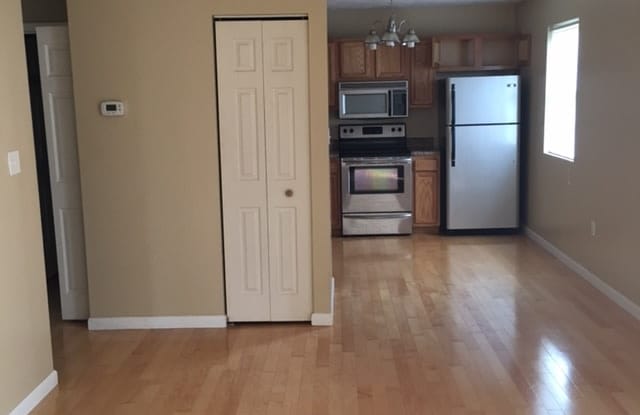 131 Restwood Place - 131 Restwood Pl, Brush Fork, WV 24701