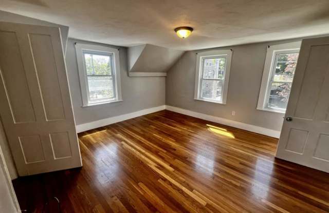 93 Grove St. photos photos