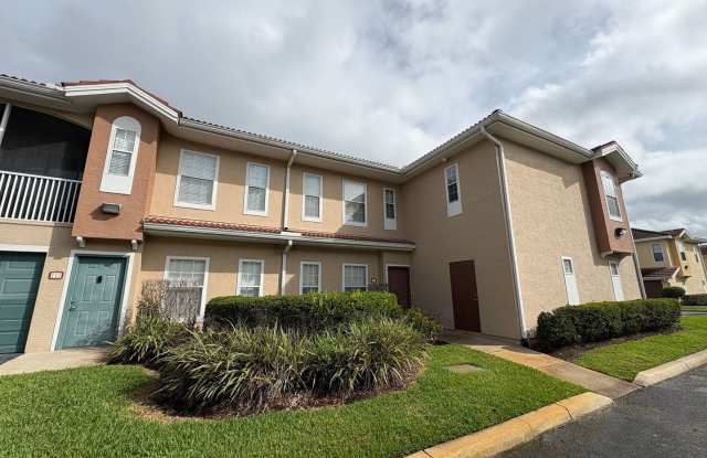 Updated 2BR Condo with Garage in Hunter’s Creek Gallery 4