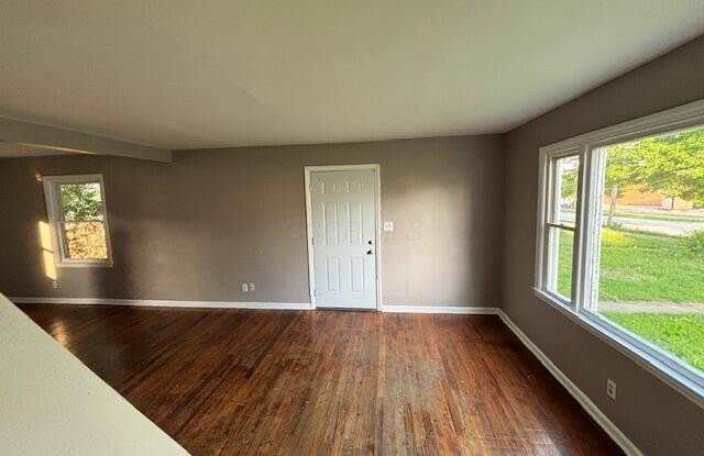 1338 E 25th Avenue photos photos