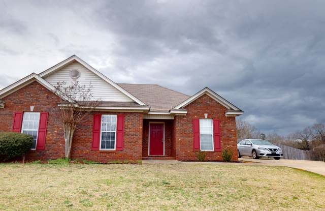 Captivating 3/2 in Millbrook in cul-de-sac - 275 Allen Drive, Elmore County, AL 36054