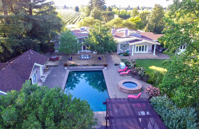 1765 Zinfandel Ln photos photos