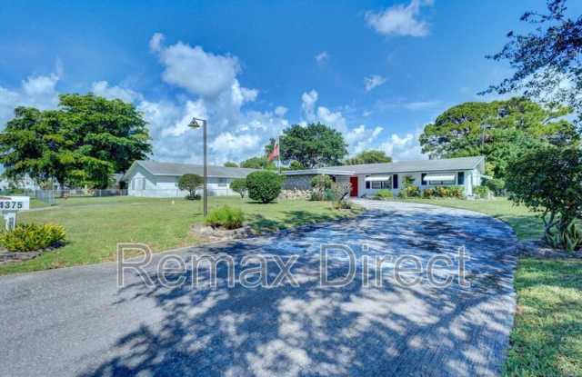 4375 Forest Lane photos photos