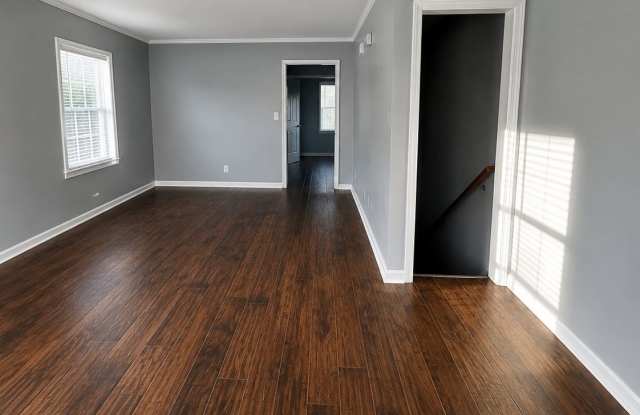1045 Curry Place - 1 Gallery 2