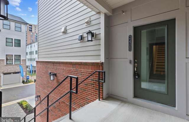 2400 Stella Pl - 1#7 Gallery 3