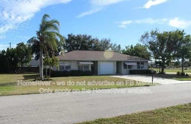 4219 SW 7th Pl photos photos