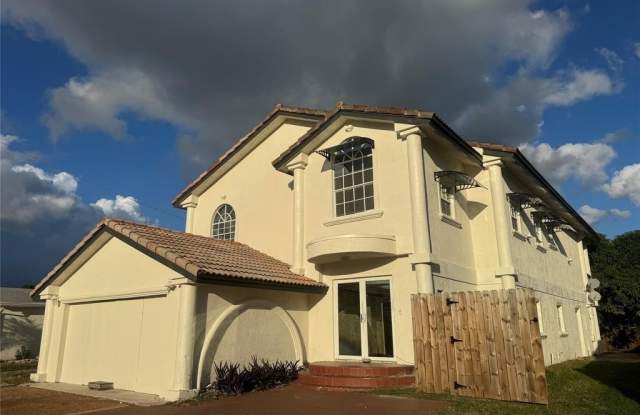 472 NW 2nd Ter photos photos