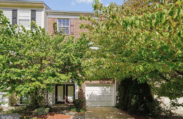 114 LONG ACRE COURT photos photos