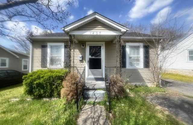 1407 Greenwood Alley photos photos