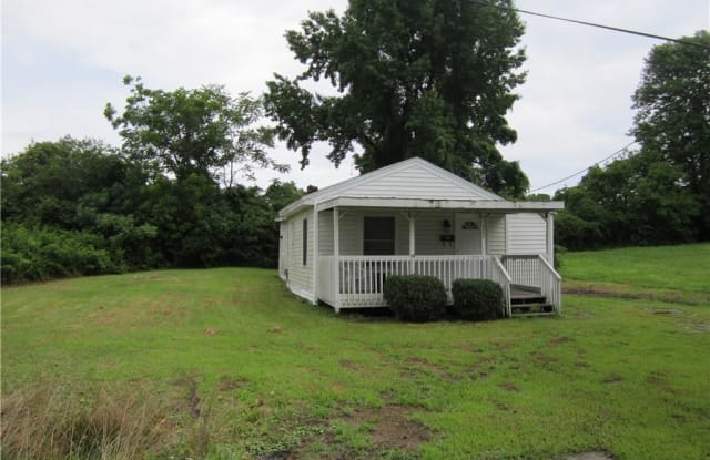 522 Warwick Street - 522 Warwick Street, Suffolk, VA 23434
