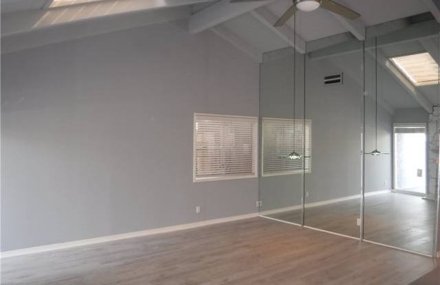 604 Larkspur Avenue Gallery 4