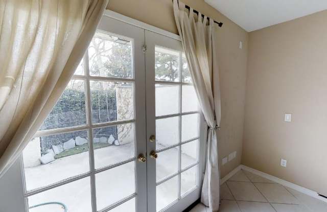 Available soon! | BEAUTIFUL 2-BEDROOM, 2-BATH CONDO IN UPLAND Gallery 4