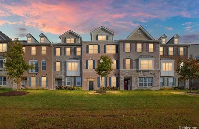 2769 Ashcombe Drive - 2769 Ashcombe Drive, Washtenaw County, MI 48105
