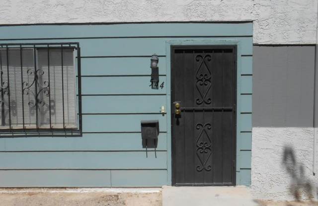 Spacious 2 story Townhouse with Community Pool photos photos