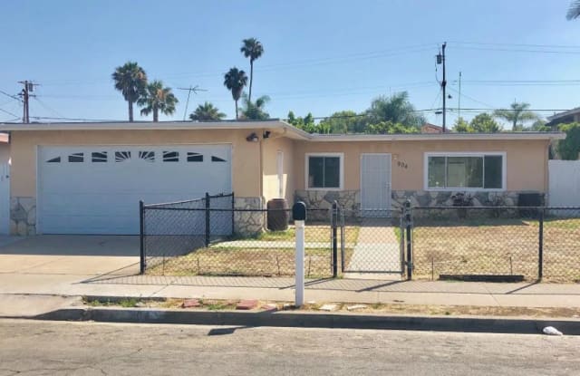 904 Holly Street - 904 Holly Street, Oceanside, CA 92058